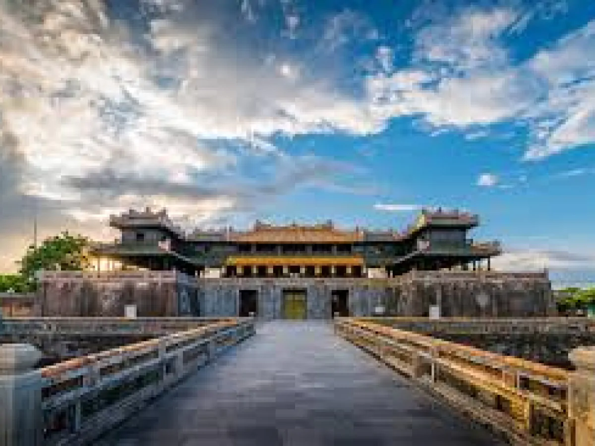 Ngo Mon Gate: The Symbol of Hue Imperial Citadel