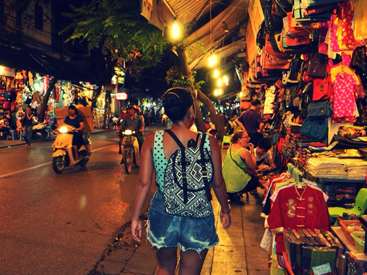 Highlights of Hanoi weekend night market