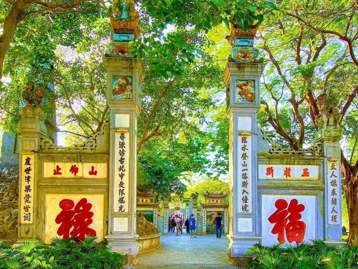Ngoc Son Temple is a popular tourist attraction in Hanoi (Source-Collected)