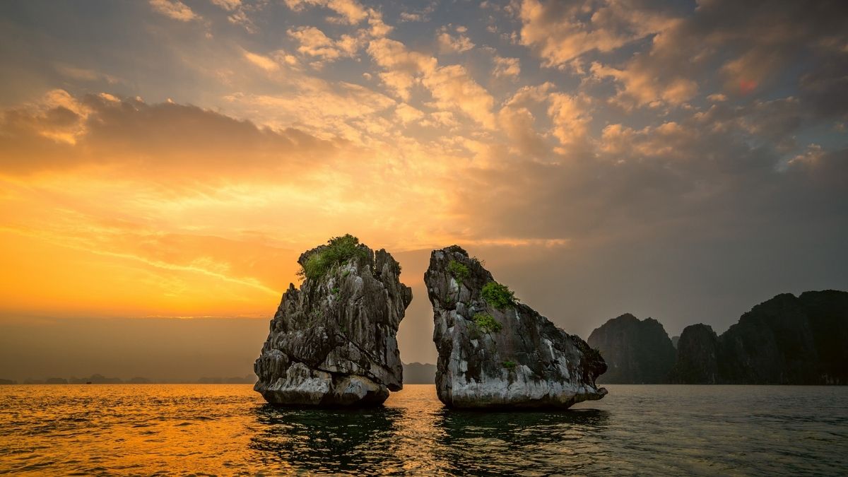 Halong Bay Image