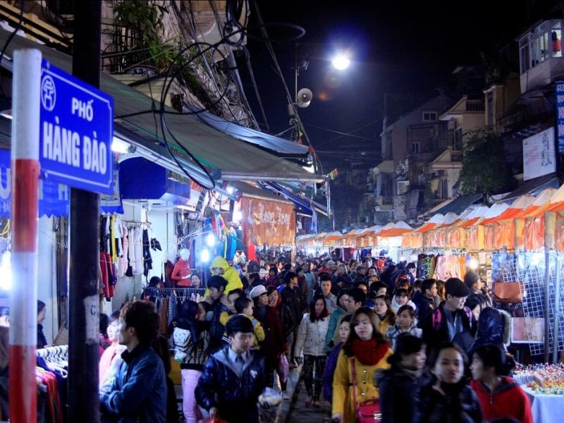 The Old Quarter Night Market beckons locals and tourists alike (Source: Collected) The Old Quarter Night Market beckons locals and tourists alike (Source: Collected)