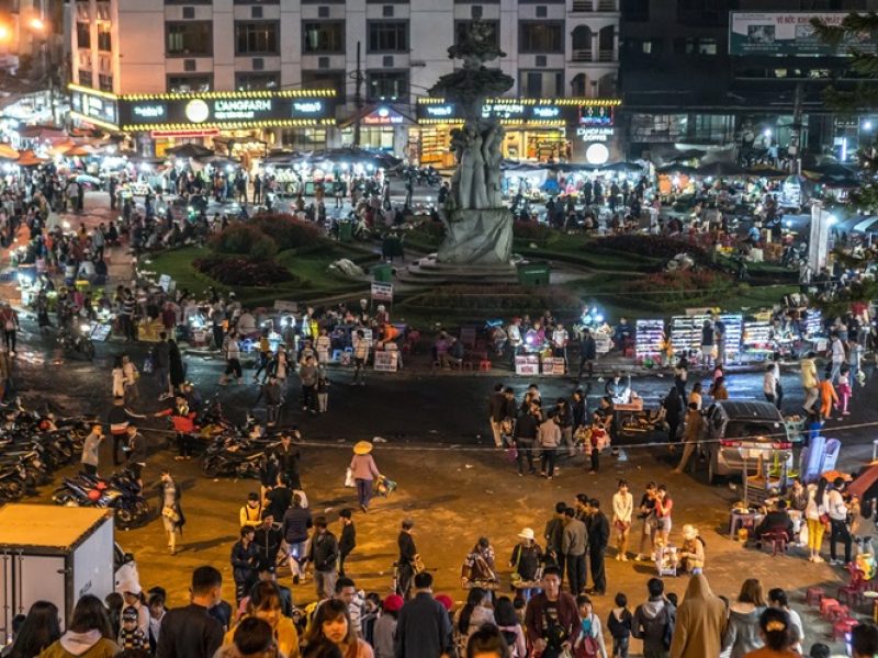 Da Lat Night Market transforms into a haven for mouth-watering grills at night (Source: Collected) Da Lat Night Market transforms into a haven for mouth-watering grills at night (Source: Collected)