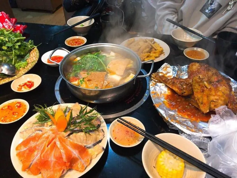 What to do in Sapa-16 must-have experiences for first-time visitors Experience local cuisine - One of the best things to do in Sapa, Vietnam