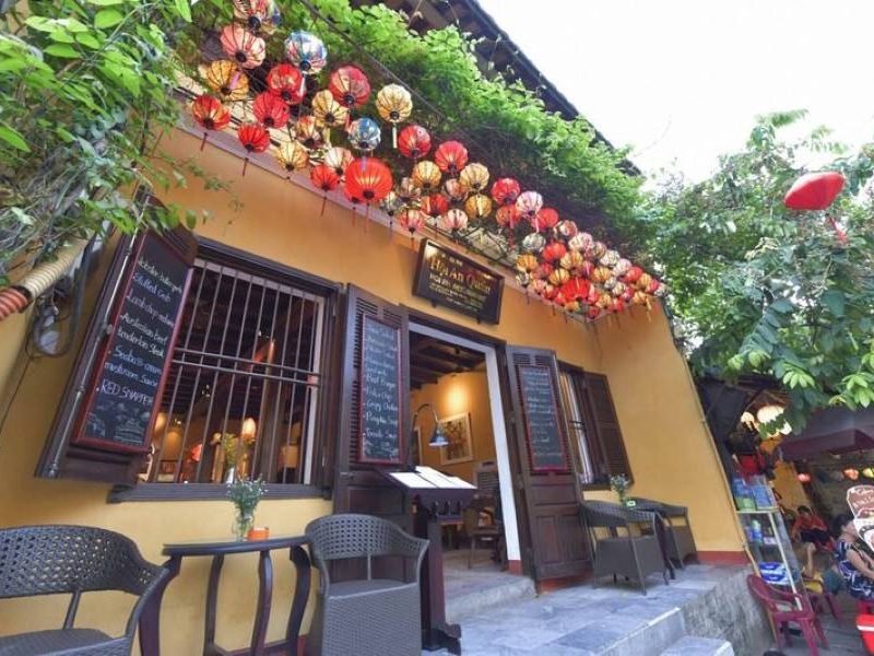 Fusion Café – 35 Nguyen Phuc Chu | 122 Nguyen Thai Hoc Fusion Café – 35 Nguyen Phuc Chu | 122 Nguyen Thai Hoc