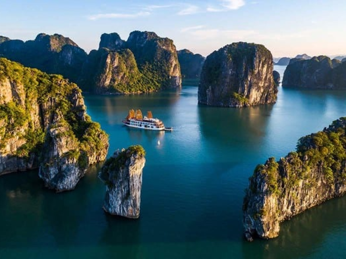 Bai Tu Long Bay: Serene Beauty of Quang Ninh