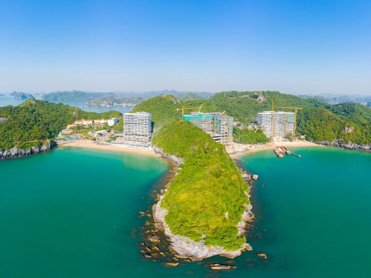 Cat Ba beach