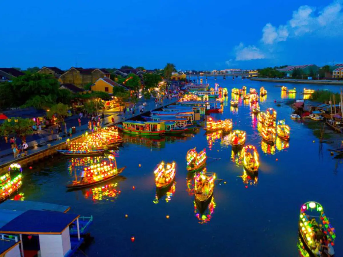 Hoian Travel Guide - Vietnam Discovery Tours Hoian4 Thu Bon River Festival