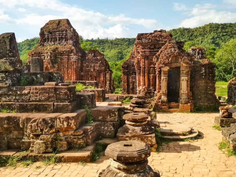 Cham-style Architecture