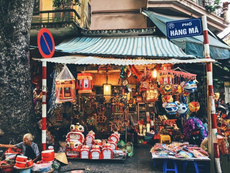 Exploring Hanoi Old Quarter