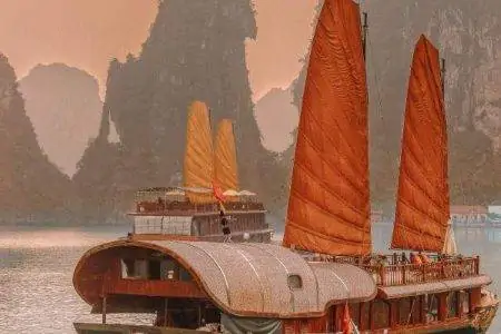 Ninh Binh - Halong Bay - Halong Bay Park Tour 3D2N, Departing Daily