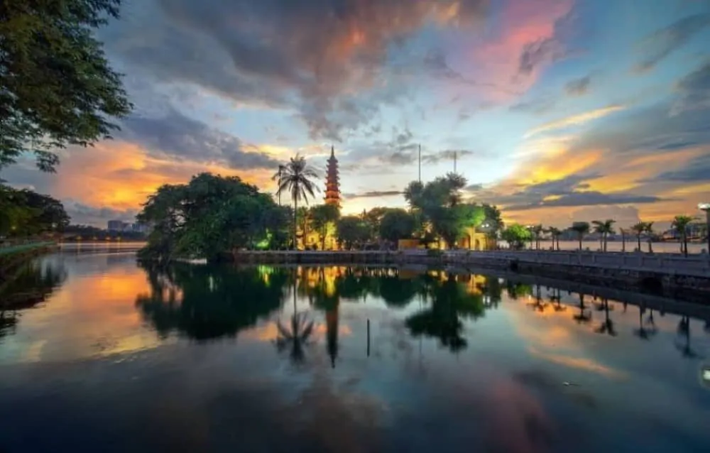 The Essence of Hanoi-Halong-Ninh Binh-Dalat-Ho Chi Minh 10 days / 9 nights