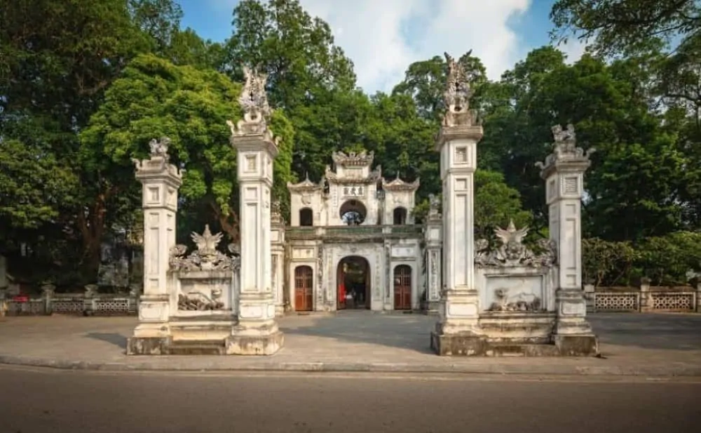 Hanoi tour packages-https://vietnamdiscoverytours.com/