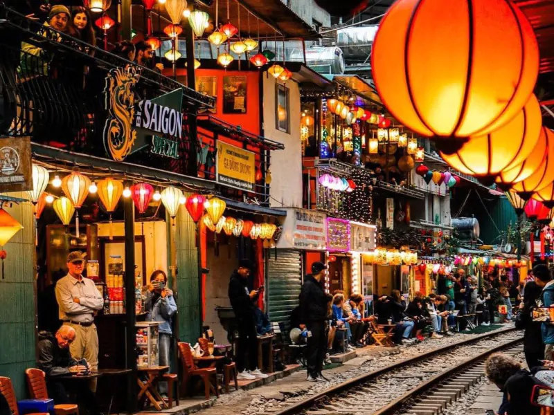 Hanoi train street location