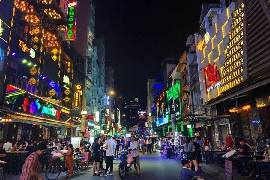 Ho Chi Minh City Nightlife: 12 Best Night Experiences
