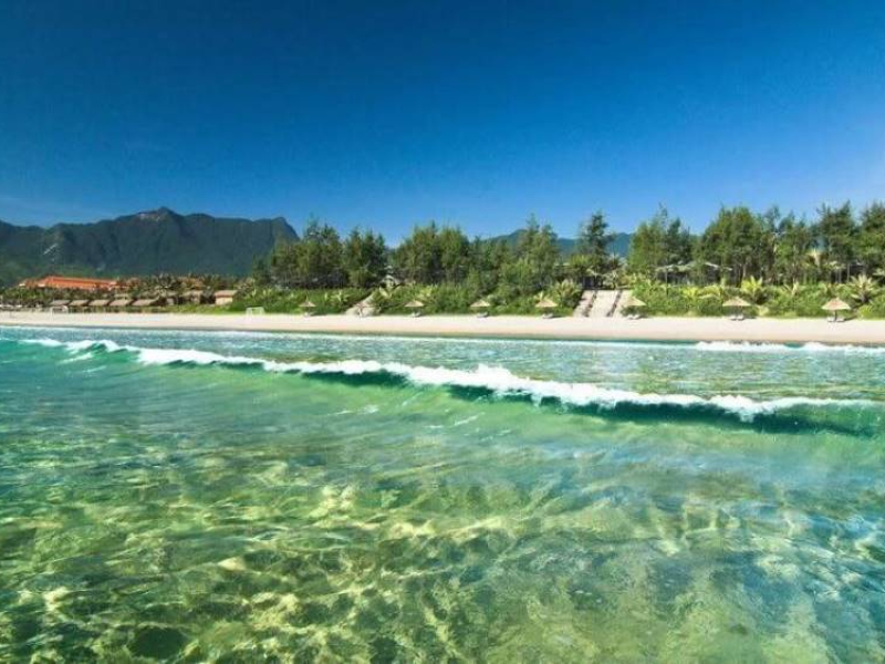 Lang Co Beach - A Popular and Beautiful Hue Beach Lang Co Beach - A Popular and Beautiful Hue Beach