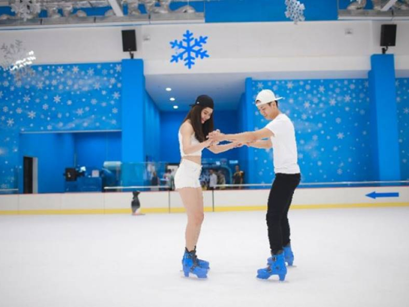 The largest ice rink in Ho Chi Minh City (Source: Collected) The largest ice rink in Ho Chi Minh City (Source: Collected)