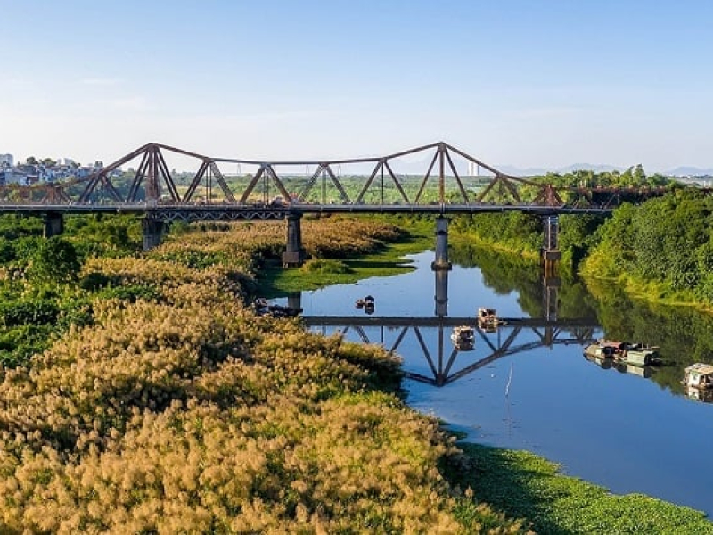 Long Bien Bridge in Hanoi: A Historical Witness of Hanoi
