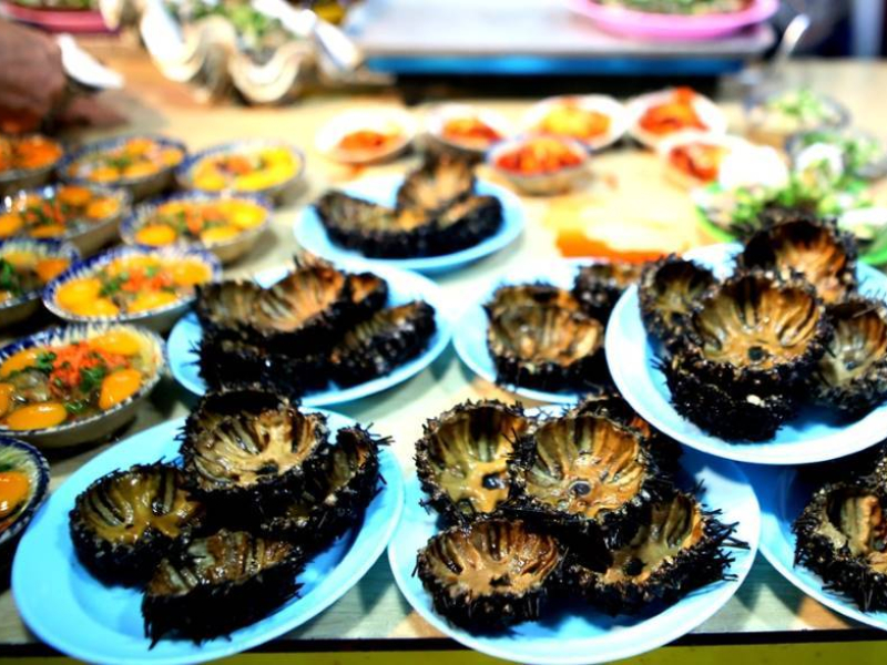 Dinh Cau Night Market in Phu Quoc Dinh Cau Night Market in Phu Quoc