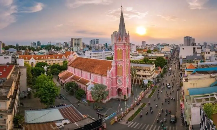 Tan Dinh Church: A monumental pink Gothic architectural work in the heart of Saigon