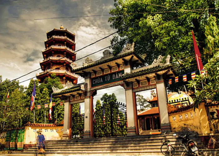 Tu Dam Pagoda: A Comprehensive Guide to Hue’s Famous Ancient Buddhist Temple