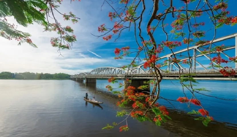 Best Time to Visit Hue, Vietnam