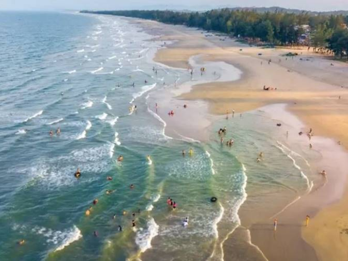 My Khe Beach Da Nang: Complete Beach Guide