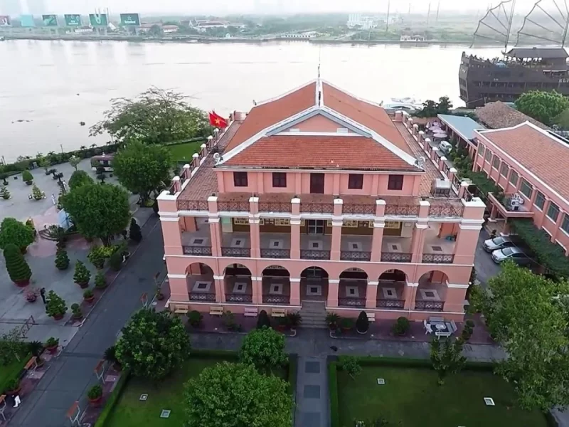 Pay a Visit to Ho Chi Minh Museum at Nha Rong Port Pay a Visit to Ho Chi Minh Museum at Nha Rong Port