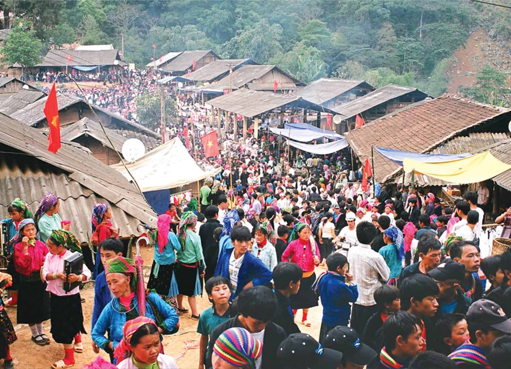 Bac Ha Market in Sapa: Experiencing Ethnic Cultures