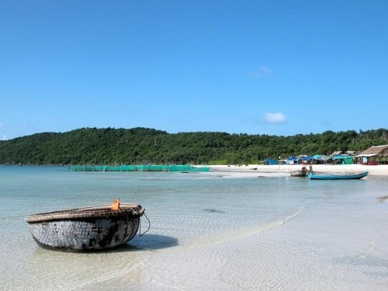 Bai Vong Beach: Phu Quoc's Pristine Getaway Bai Vong Beach: Phu Quoc's Pristine Getaway