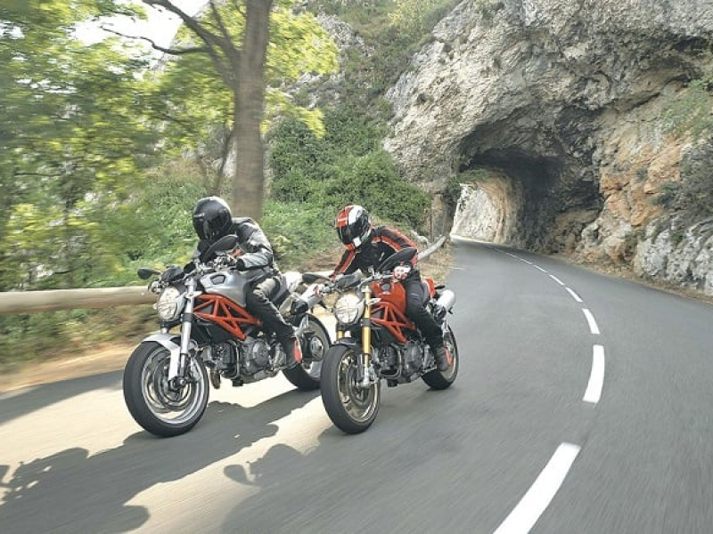 Tourists can get to Cuc Phuong National Park from Hanoi by bus, car, or motorbike (Source: Collected) Tourists can get to Cuc Phuong National Park from Hanoi by bus, car, or motorbike (Source: Collected)