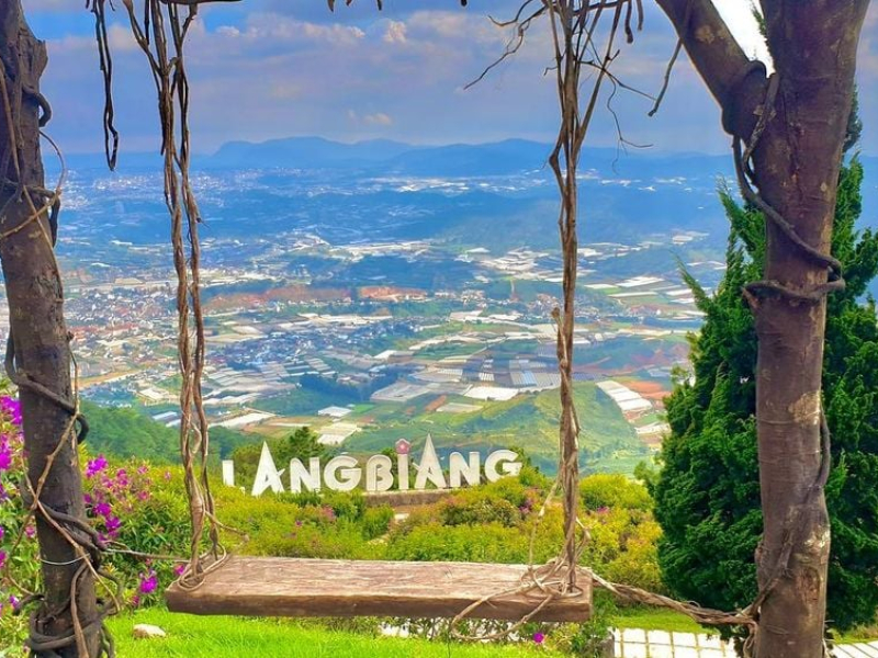 Lang Biang Mountain - the roof of Dalat (Source: Collected)