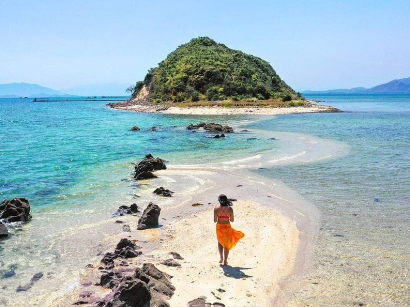 Diep Son Island is regarded as the Maldives of Vietnam for its blue seawater and white sand (Source: Collected) Diep Son Island is regarded as the Maldives of Vietnam for its blue seawater and white sand (Source: Collected)