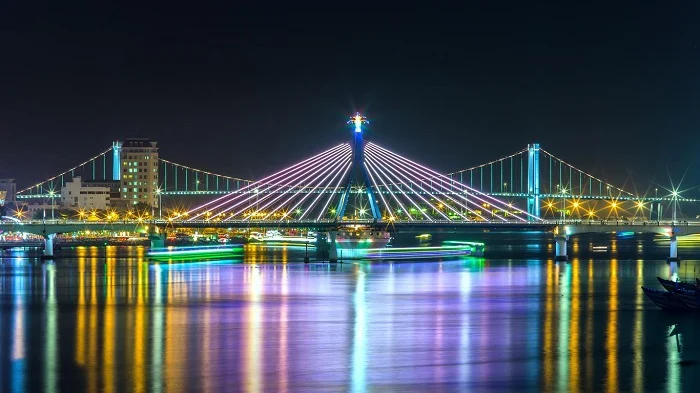 Han River Bridge: Da Nang’s Unique Swing Bridge