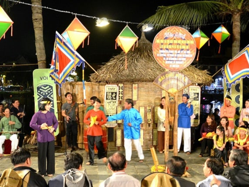 Bai choi - a popular traditional activity in Vietnam Hoi An lantern festival (Source: Collected)