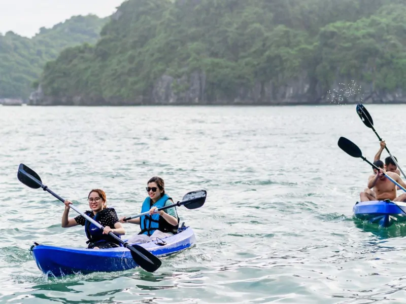 Kayaking skill and explore beautiful nature along the way