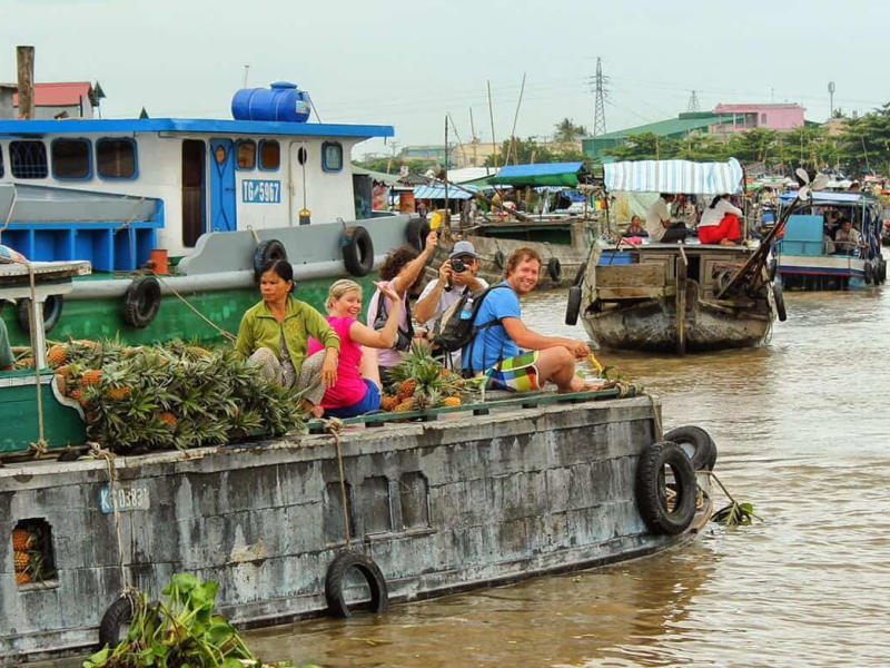 Tra On Floating Market