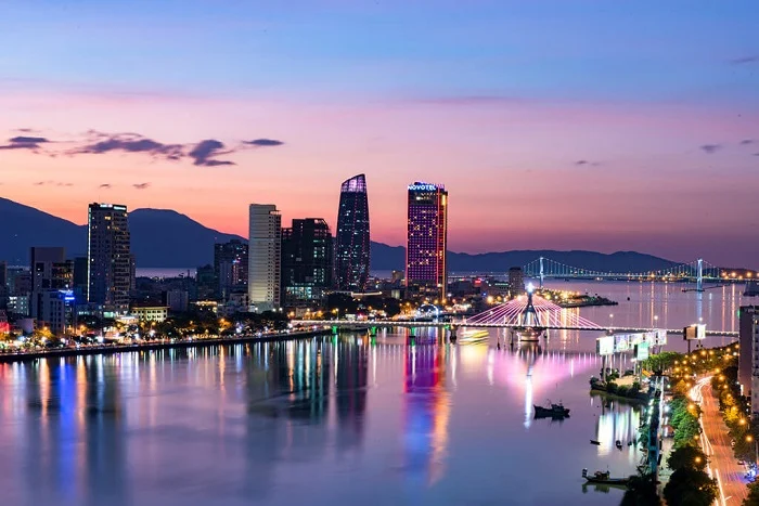 Tran Thi Ly Bridge: Da Nang’s Iconic Landmark
