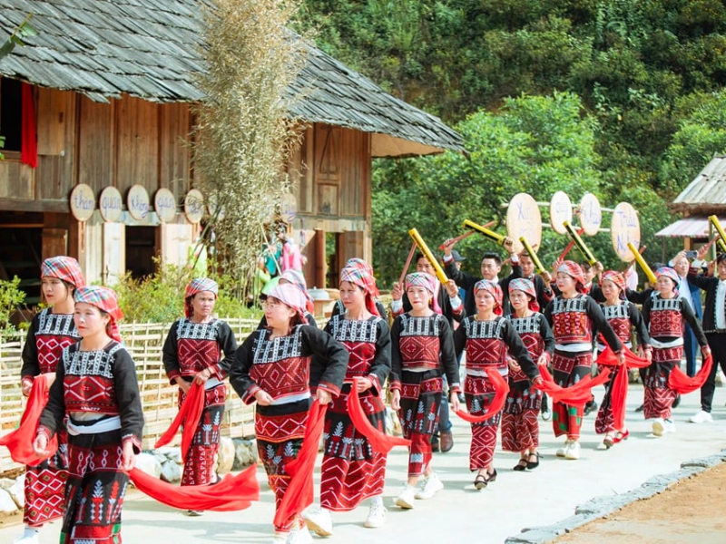 The ethnic girls in their traditional costumes (Source: Collected) The ethnic girls in their traditional costumes (Source: Collected)