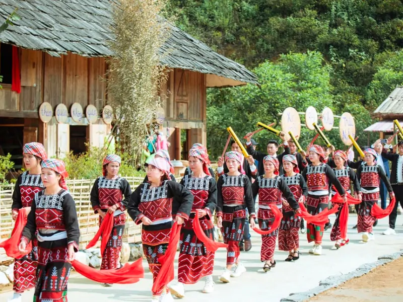 The ethnic girls in their traditional costumes (Source: Collected) The ethnic girls in their traditional costumes (Source: Collected)