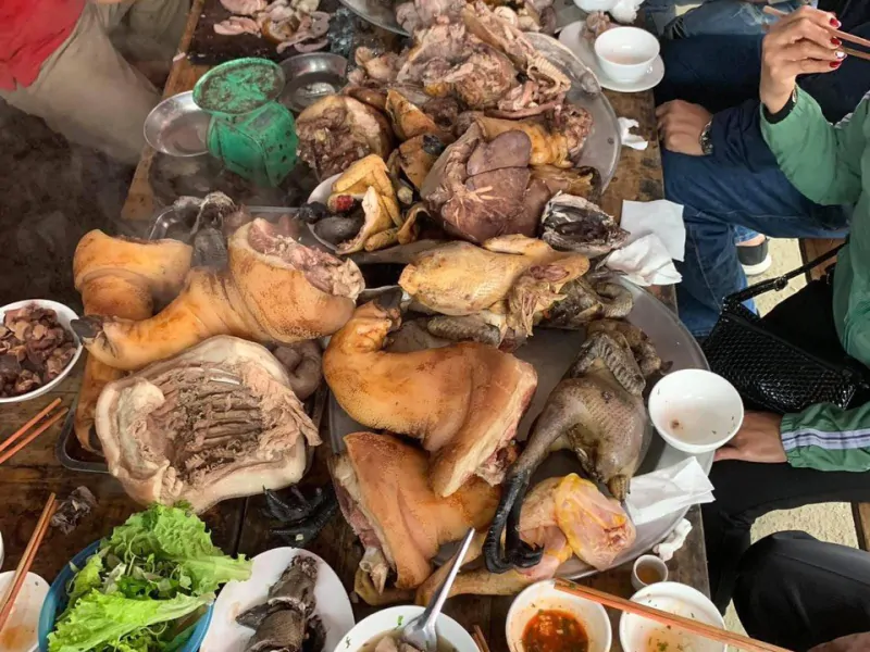 Explore a variety of local delicacies at Sapa’s Bac Ha Market (Source: Collected) Explore a variety of local delicacies at Sapa’s Bac Ha Market (Source: Collected)