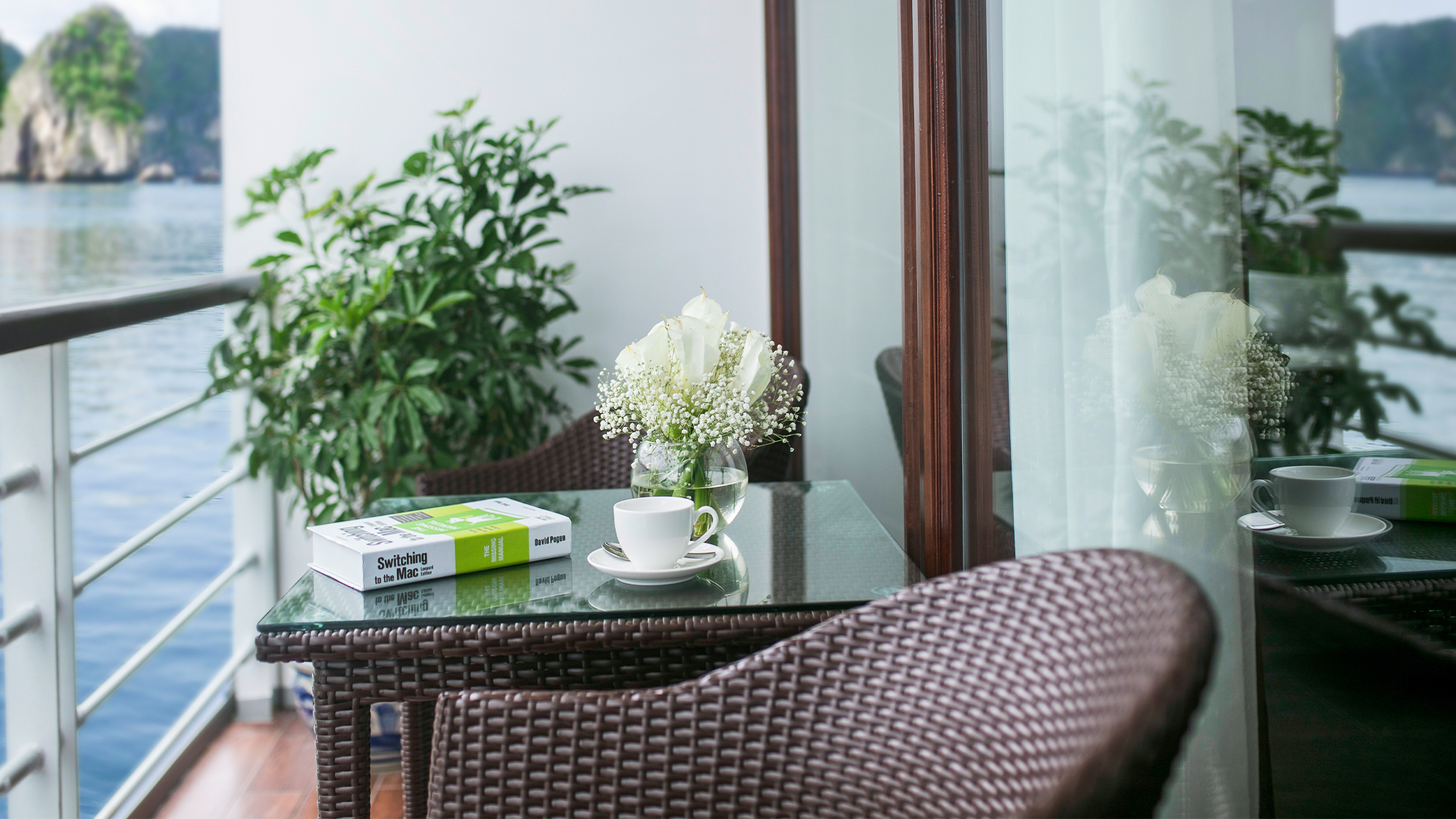 Elegance Suite Balcony | Vietnam Discovery Tours