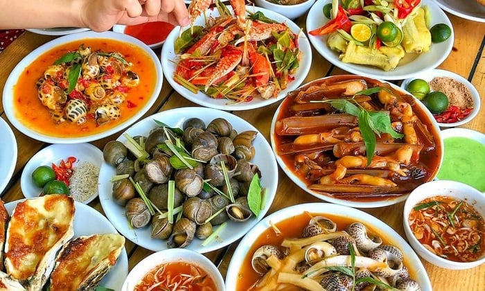 Hai Phong Food Tour: 11 Must-Try Delicacies