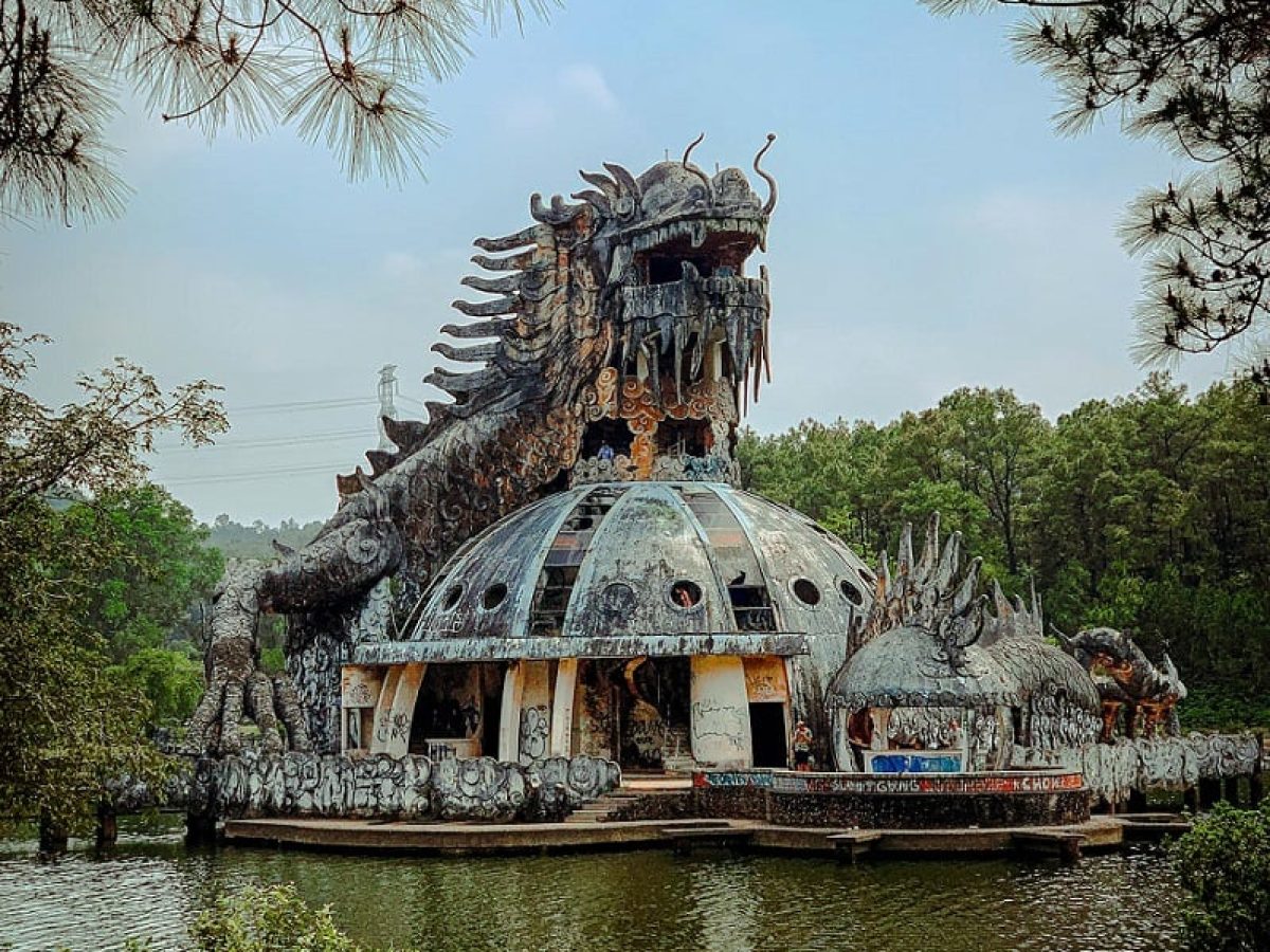 Hue’s Abandoned Water Park: A Haunting Travel Guide