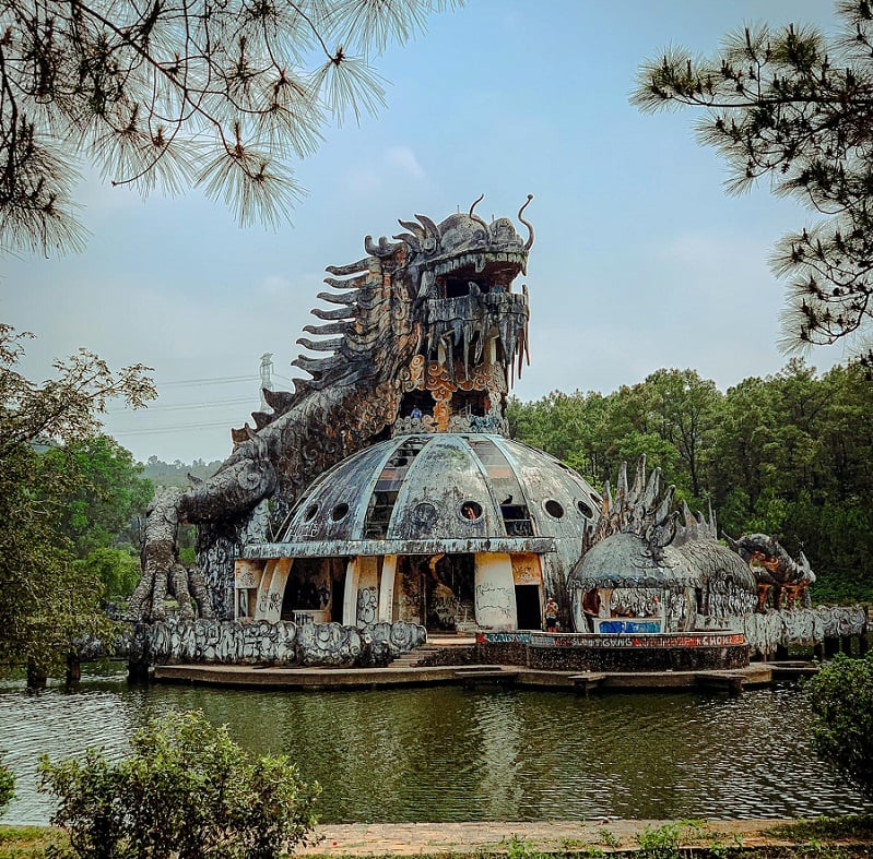 Hue’s Abandoned Water Park: A Haunting Travel Guide