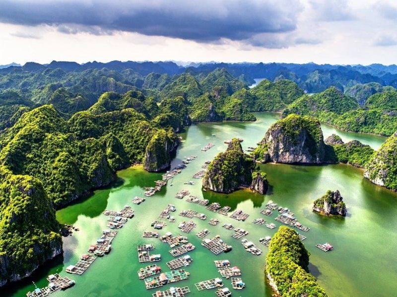 Lan Ha Bay viewed from above (Source: Collected) Lan Ha Bay viewed from above (Source: Collected)