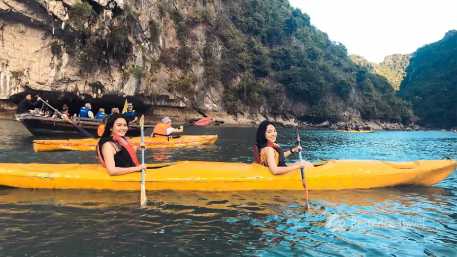 Halong tour packages-https://vietnamdiscoverytours.com/