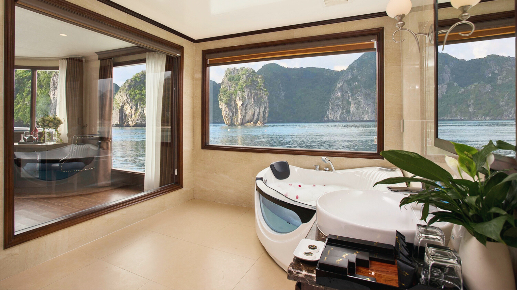 Mon Cheri Suite Terrace | Vietnam Discovery Tours