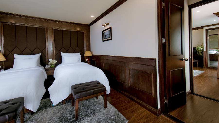 Ocean Suite Connecting Room | Vietnam Discovery Tours