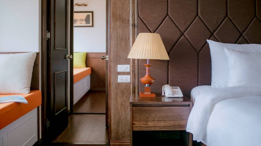 Ocean Suite Connecting Room | Vietnam Discovery Tours
