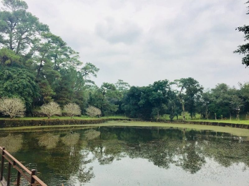 The serene Tan Nguyet Lake, a breathtaking feature of the Mausoleum (Source: Collected) The serene Tan Nguyet Lake, a breathtaking feature of the Mausoleum (Source: Collected)